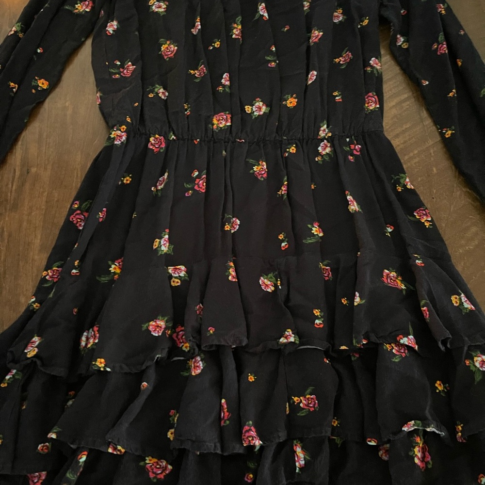 Dress - Picture 7 of 9